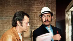 Amicalement vôtre S01E02 Les pièces d'or