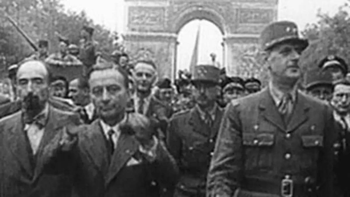 Amour, haine et propagande E06 1945 : espoir et désarroi
