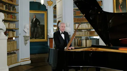 András Schiff joue Bach, Beethoven et Schubert