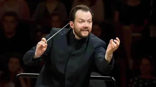 Andris Nelsons dirige Dvorák
