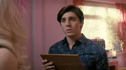 Angelyne S01E04 Angelyne, parle-moi de toi