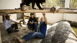 Antoine Duléry et Chanee sur la terre des ours