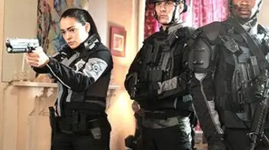 APB : Alerte d'urgence S01E05 Bras de fer