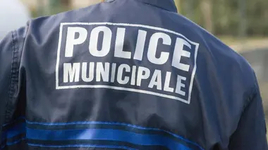 Police de choc pour ville nouvelle