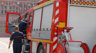 Appels d'urgence S17E134 Interventions sous tension pour les pompiers de Villiers-le-Bel