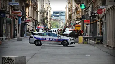 Appels d'urgence S21E206 Police municipale de Lyon : vols, trafics et pickpockets, la bataille du centre-ville