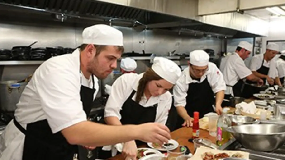 House of Food : Apprentis sur le grill S01E06 Scale Back