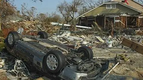 Après l'ouragan : l'essor des héros