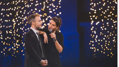 Arcomik fête ses 20 ans en humour