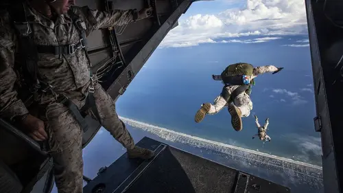 Armée, à l'école de l'engagement
