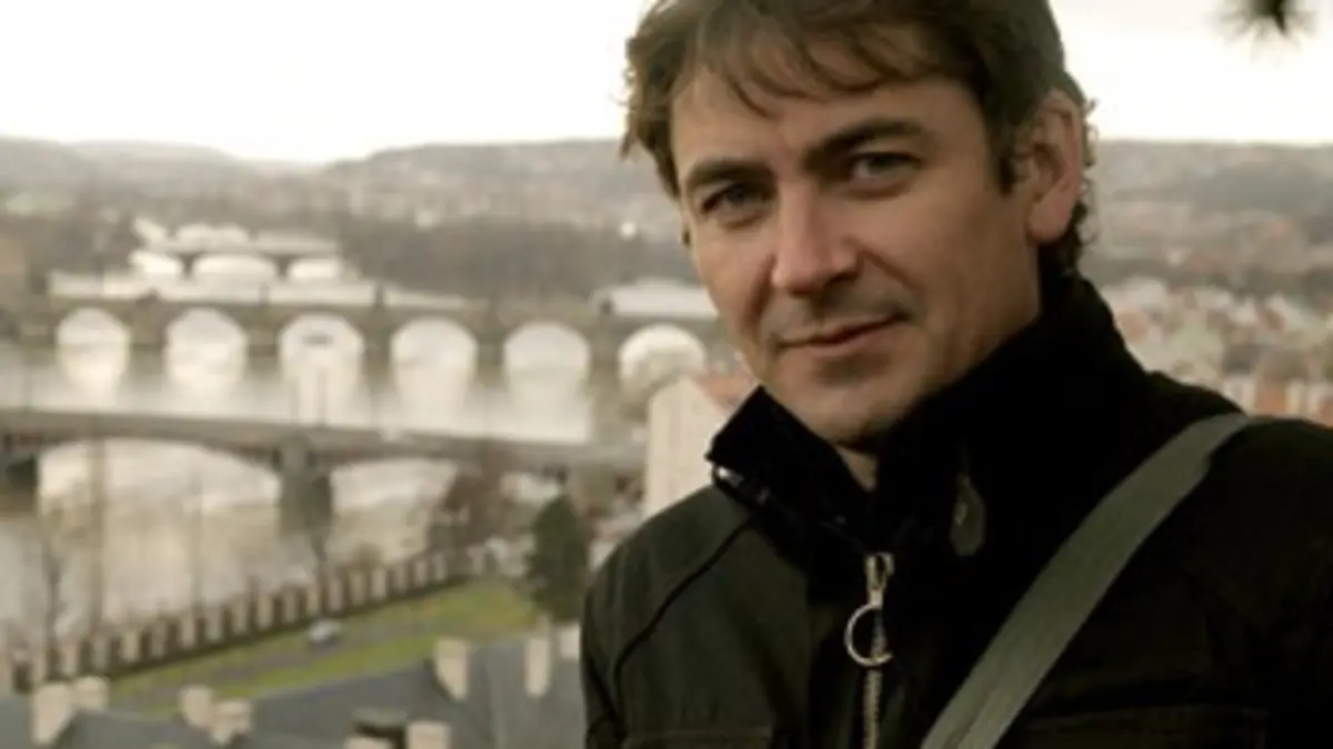 Arnaque-moi si tu peux S01E03 Prague