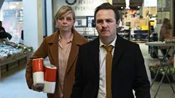 Arnaques et thérapie  S01E07 Negative 467,889 Kroner