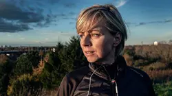 Arnaques et thérapie S02E03 I Have a Very Delicate Nose