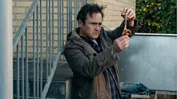 Arnaques et thérapie S01E01 A Real Life