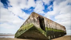 Arromanches, le port du Débarquement