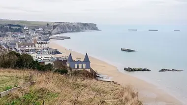 Arromanches, le port du Débarquement