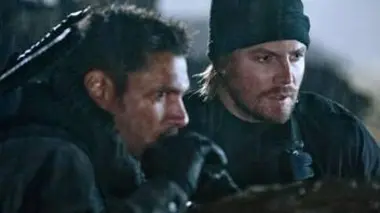 Arrow S01E18 Le sauveur