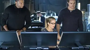 Arrow S02E09 Du poison dans les veines