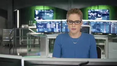 Arrow S05E15 Combattre le mal par le mal
