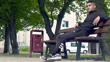 Le destin des jeunes Serbes sans patrie