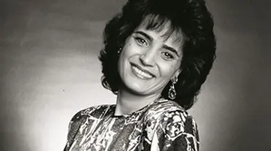 Linda de Suza, chanteuse venue du Portugal