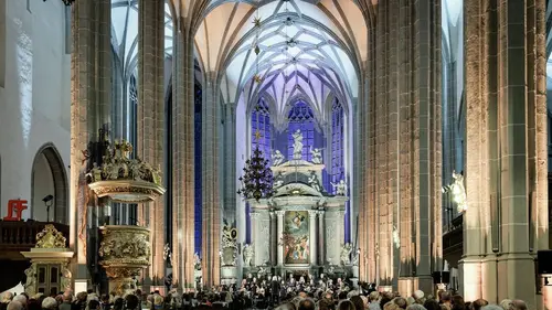 Arvo Pärt : Oeuvres pour choeur et orchestre à cordes