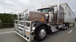 Les routiers de l'extrême S06E01 Perle rare