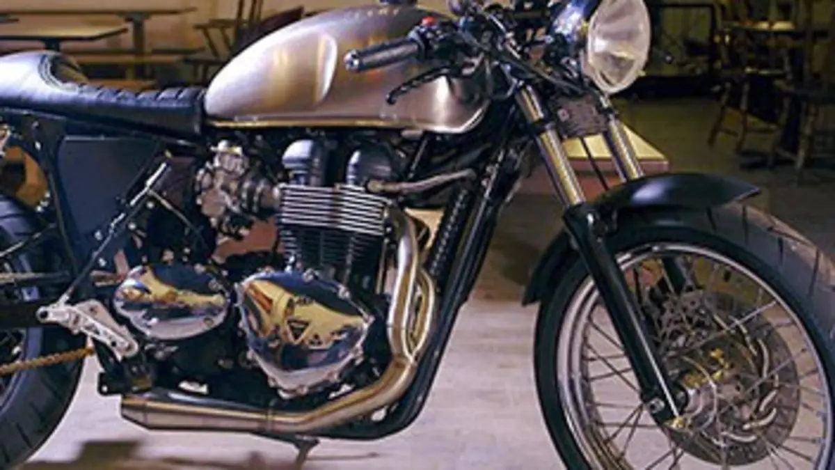 Atelier moto S01E03 Rouler à l'anglaise