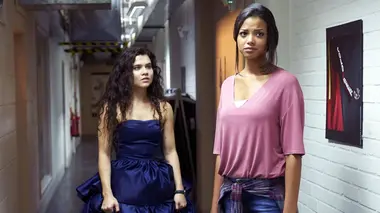 Athena, en mode création S01E10 Rencard, concert et révélations