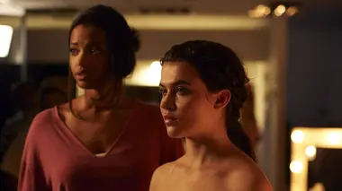 Athena, en mode création S01E18 Meilleurs potes pour toute la vie
