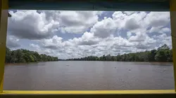 Au bout c'est la mer Le fleuve Kapuas (Indonésie-Bornéo)