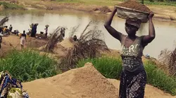 Au bout c'est la mer Le fleuve Ouémé (Bénin)