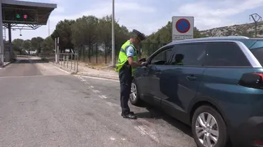 Au coeur de l'enquête 100 jours avec les gendarmes de l'autoroute des vacances