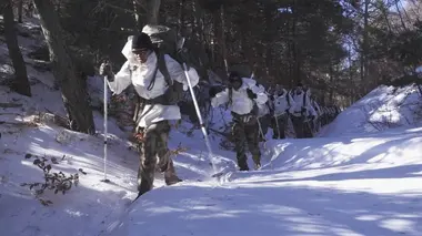 Tomorrowland, fêtes sans limites, accidents et agressions : 100 jours dans les stations de ski en folie
