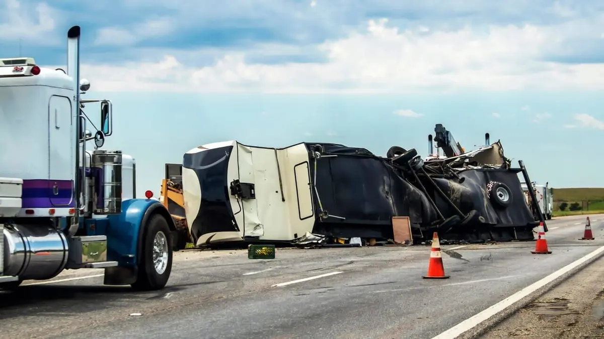 Au coeur de l'enquête Poids lourds : danger sur les routes françaises