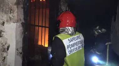 Au coeur de l'enquête Police, pompiers, Samu : un été chaud sur la Côte d'Azur (n°3)
