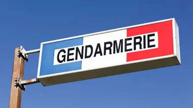 Au coeur de l'enquête S04E01 Vols, contrôles routiers, violences familiales : 100 jours avec les gendarmes de Saint-Tropez