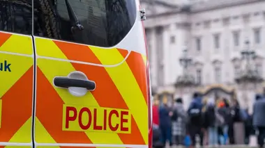 A la poursuite des émeutiers