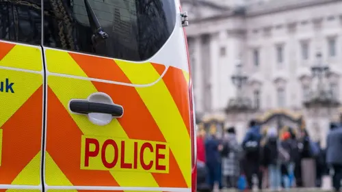 Au coeur des arrestations A la poursuite des émeutiers