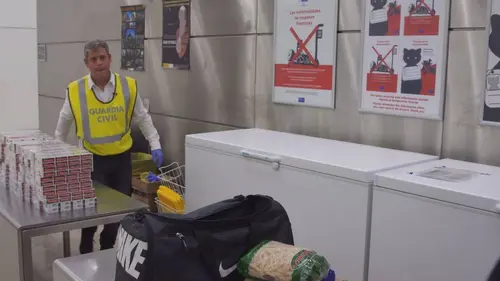 Au coeur des douanes S02E16