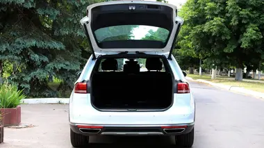 Deux femmes pour un homme : l'affaire Travaglini