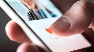 Anthony Laroche : un amant trop beau pour être vrai