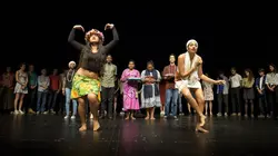 Au-delà des mers, rêve de théâtre