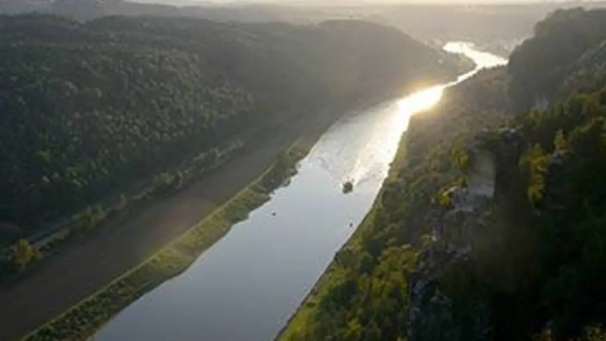 Au fil de l'Elbe E01 Des monts des Géants jusqu'à Dresde
