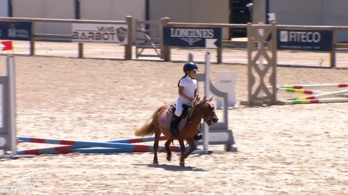 Au galop ! Le poney club en concours