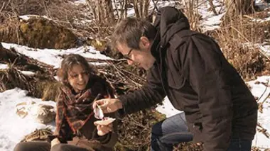 Une cueilleuse en hiver