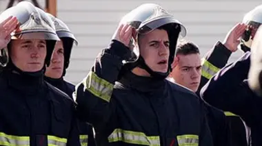 Au péril de leur vie Les 50 ans des Pompiers de Paris