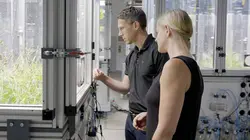 Au royaume des vers de terre : La vie du sol dévoilée