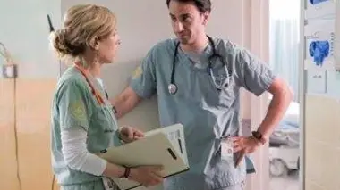 Au secours de Béatrice S05E03 La persévérance est avantageuse