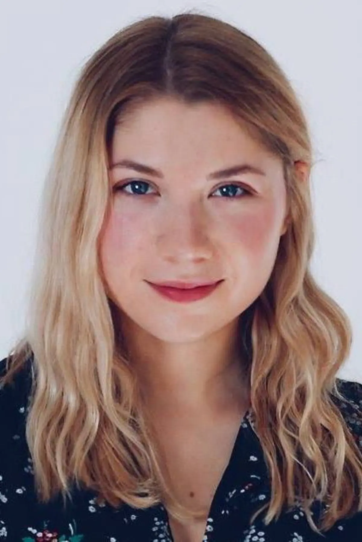 Audrey Hall Biographie News Photos Vid os Et Avis